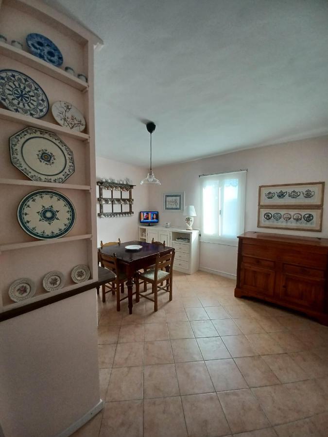 Casa Vacanze L'Acquerello Lari Exterior foto
